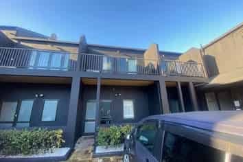 15D Hood Street, Hamilton Central