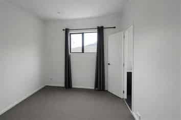 15D Hood Street, Hamilton Central