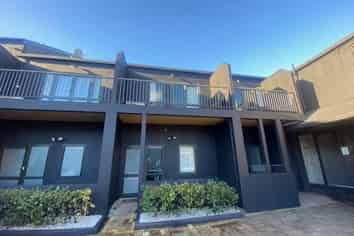 15D Hood Street, Hamilton Central
