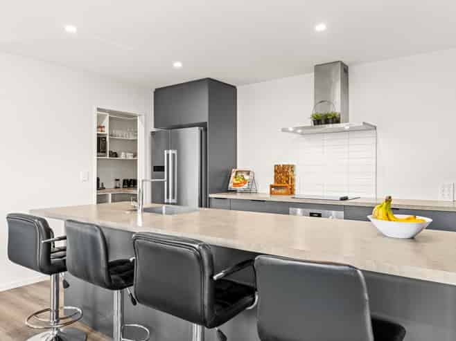 6 Helicon Street, Pegasus