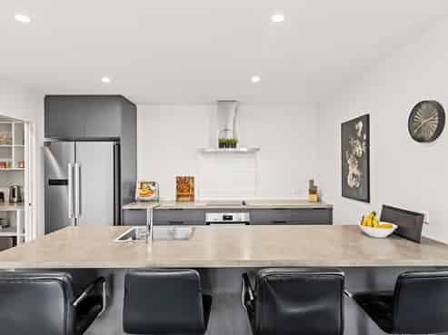 6 Helicon Street, Pegasus