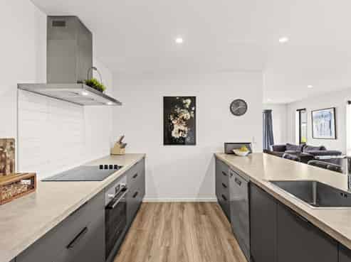 6 Helicon Street, Pegasus