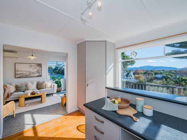 55 Aorangi Road, Paraparaumu