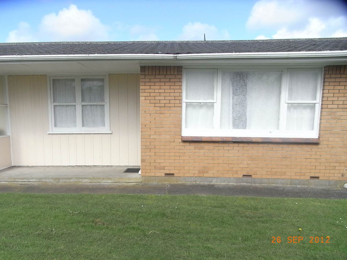 2/142 Buckland Road - 2 bedroom unit