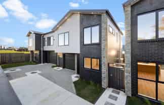 4/31 Akoranga Drive, Northcote