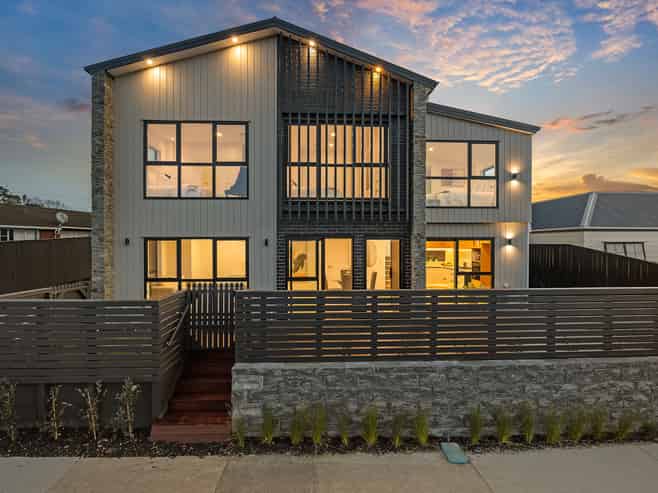 1/31 Akoranga Drive, Northcote
