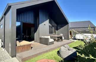 7 Cairnmuir Street, Wanaka