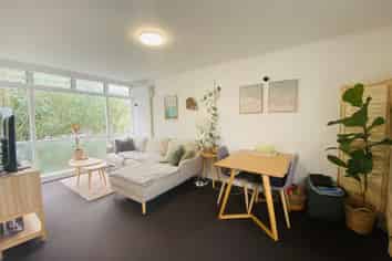 2/67 St Vincent Ave, Remuera