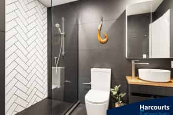 3/165 Hobsonville Point Road, Hobsonville