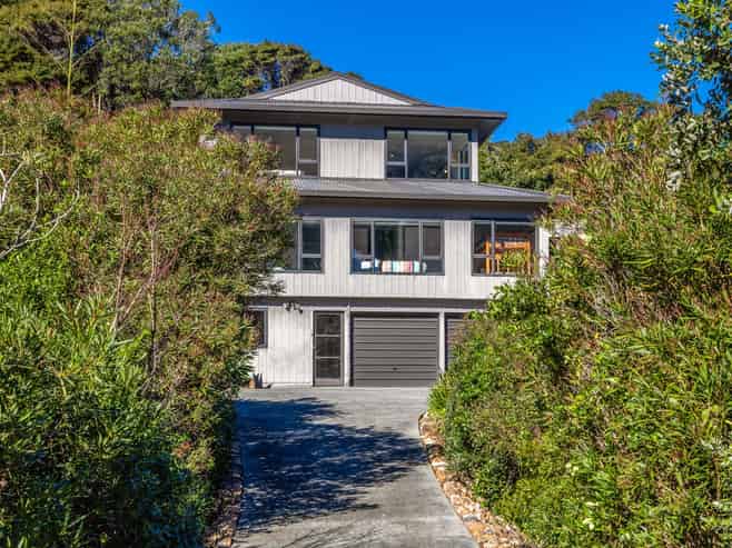 76 Great Barrier Road, Oneroa