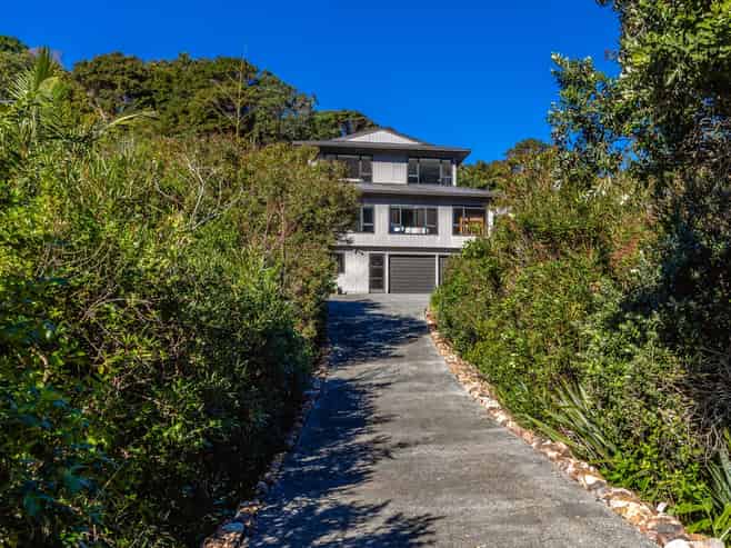 76 Great Barrier Road, Oneroa
