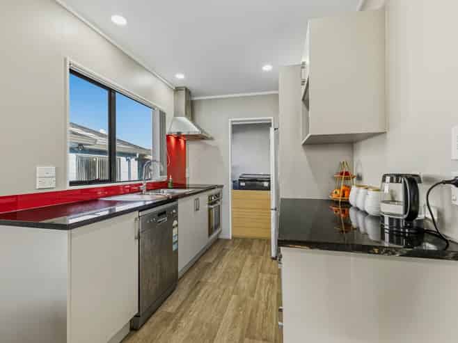 2/46 Graeme Avenue, Mangere East