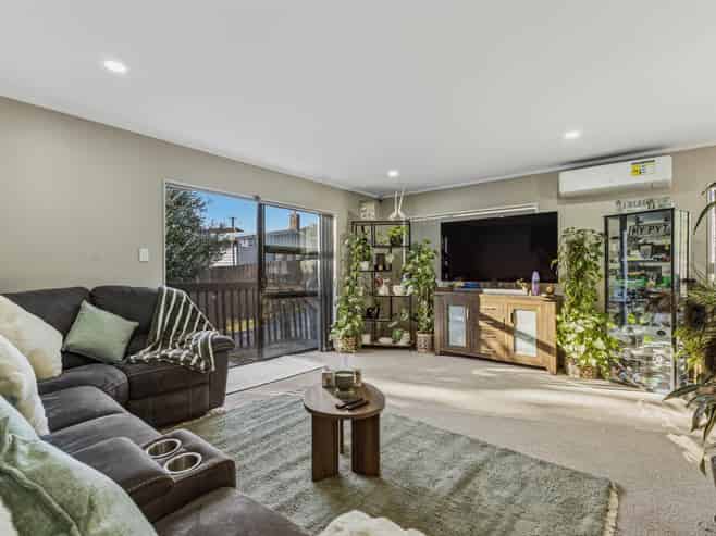 2/46 Graeme Avenue, Mangere East