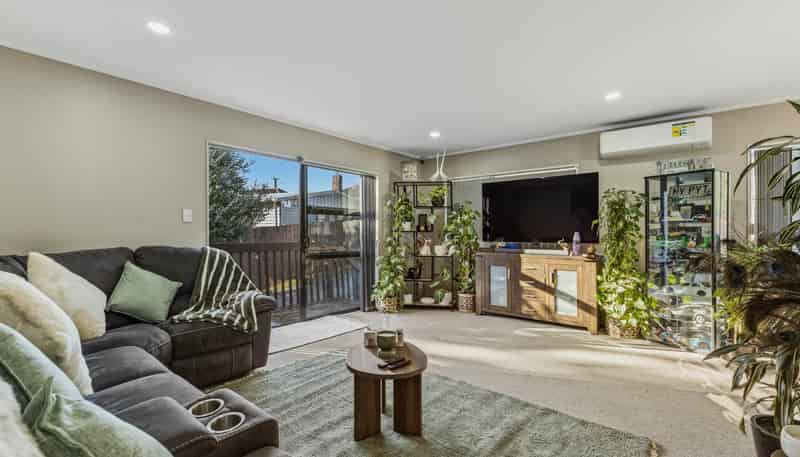 2/46 Graeme Avenue, Mangere East
