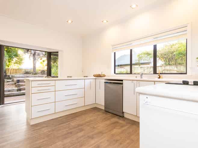 123D Park Road, West End