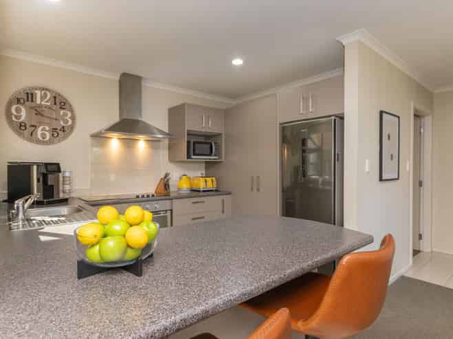 36 Karina Terrace, Roslyn