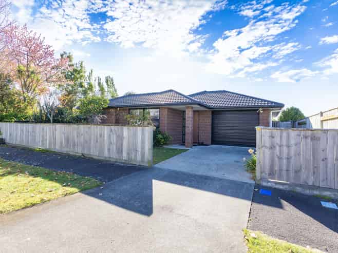 36 Karina Terrace, Roslyn