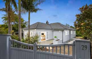 29 Harapaki Road, Meadowbank