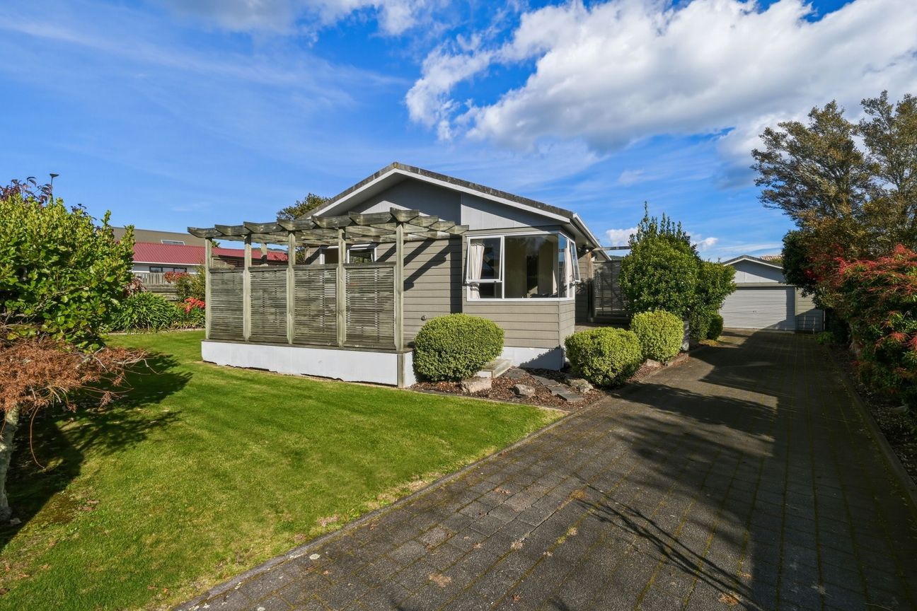 A Great Opportunity in Lynmore/Owhata - Vista 2