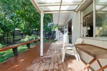 21 Jonathon Street, Brookfield