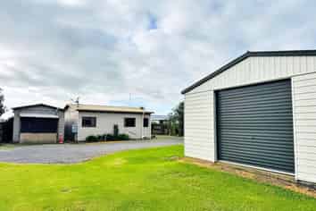 61 State Highway 1, Awanui