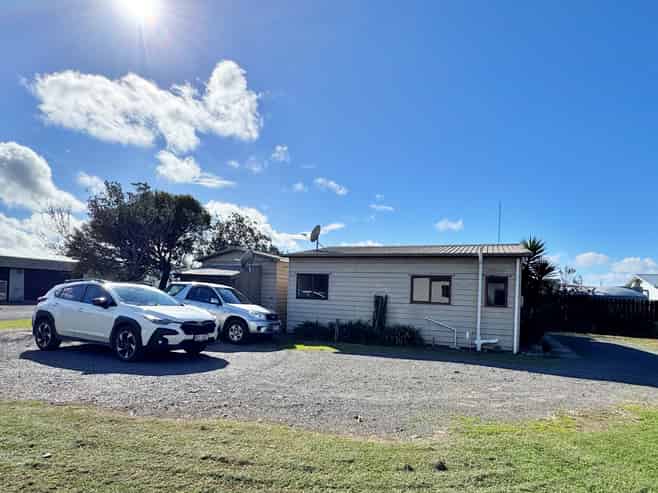61 State Highway 1, Awanui