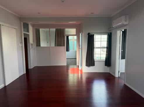 Refurbished Villa in the Heart of Taradale