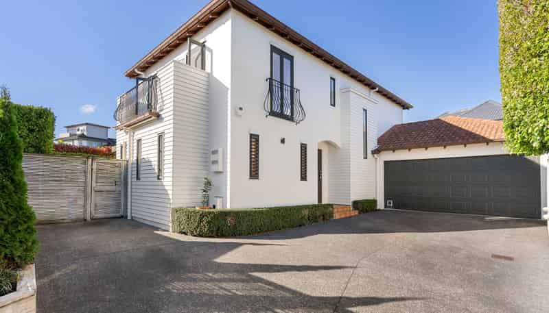 12A Appleyard Crescent, Meadowbank