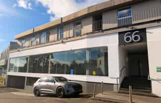 HIGH-PROFILE SHOWROOM / OFFICE / RETAIL

