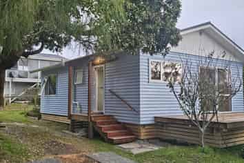 85a Pacific Parade, Army Bay