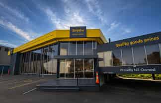 Large Format Showroom