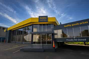 Large Format Showroom