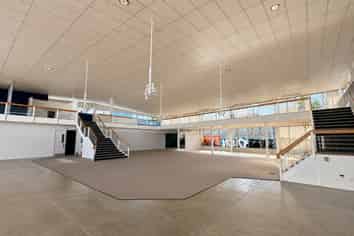 Large Format Showroom