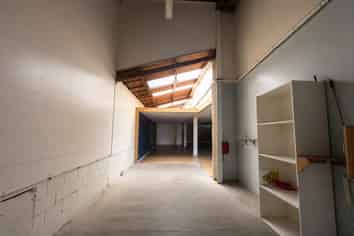 Large Format Showroom
