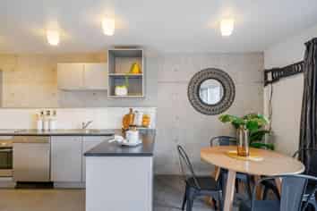 B5/25 Cheshire Street, Parnell