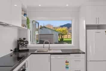 2 Clarke Avenue, Te Aroha