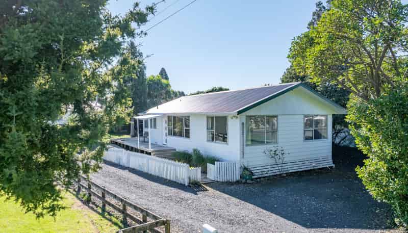 42B Wallis Street, Raglan
