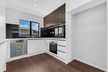 27D Mahia Road, Manurewa