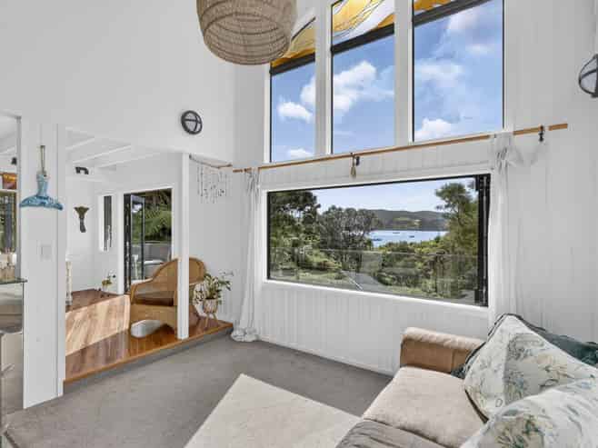 16 Major Bridge Drive, Russell