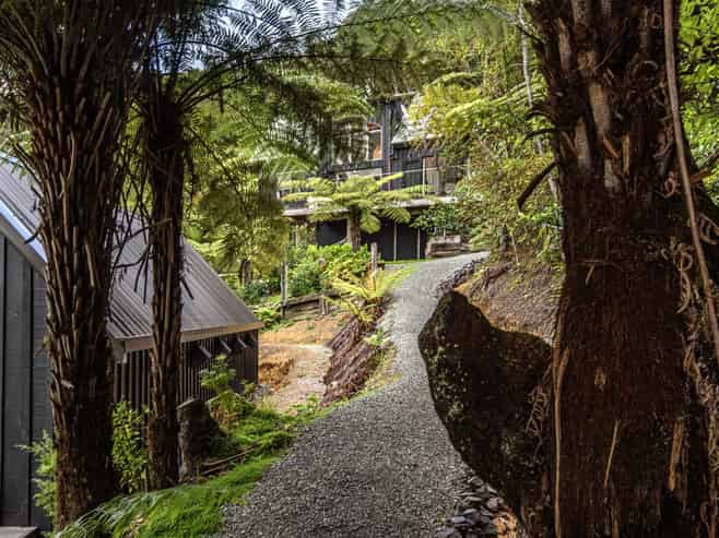 16 Major Bridge Drive, Russell
