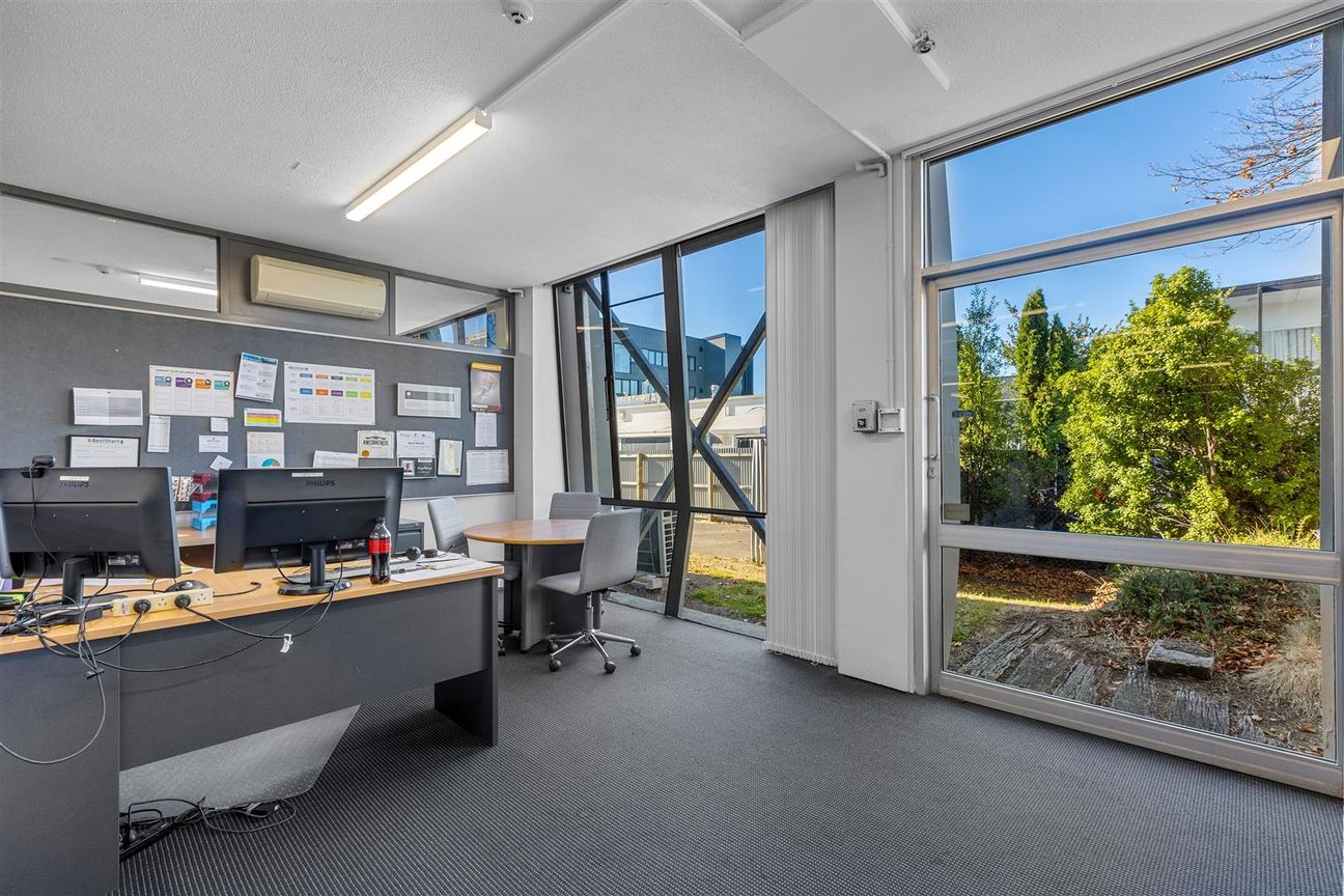 Cost Effective Riccarton Office Space - Altro