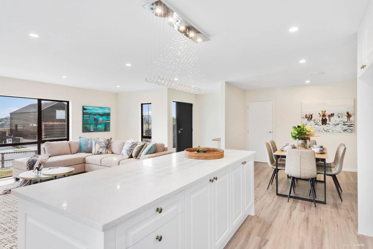 Must Be Sold!! Act Now!! - Vista 6