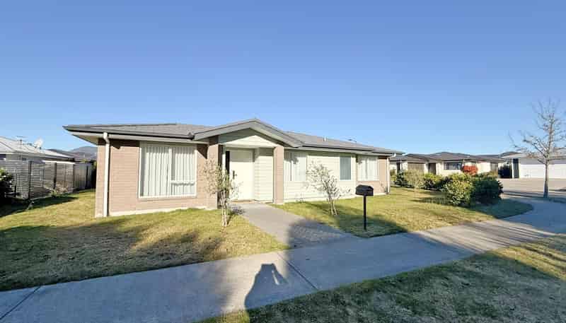 30 Noumea Drive, Rangatira Park