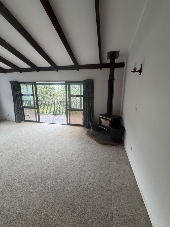 Bush Retreat with Sea Views - Skats 3