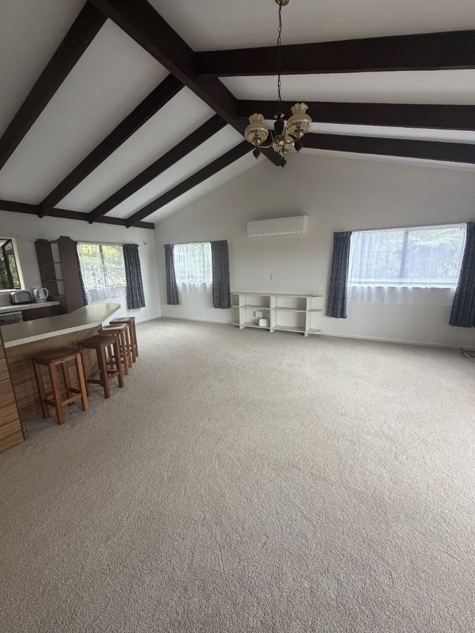 Bush Retreat with Sea Views - Skats 5