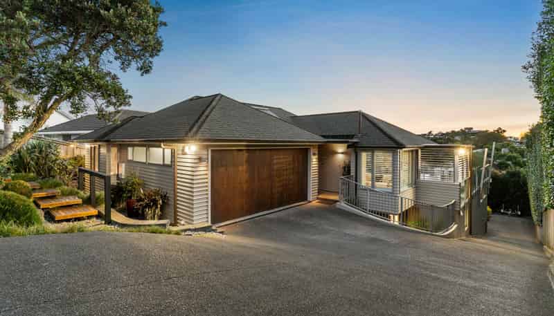402 Riddell Road, Glendowie
