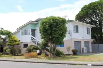 2 Guildford Street, Levin