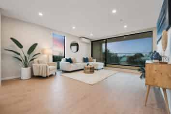 4202D Great North Road, Glendene