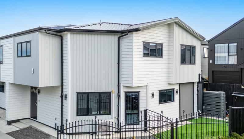 25A Leaver Place, Weymouth