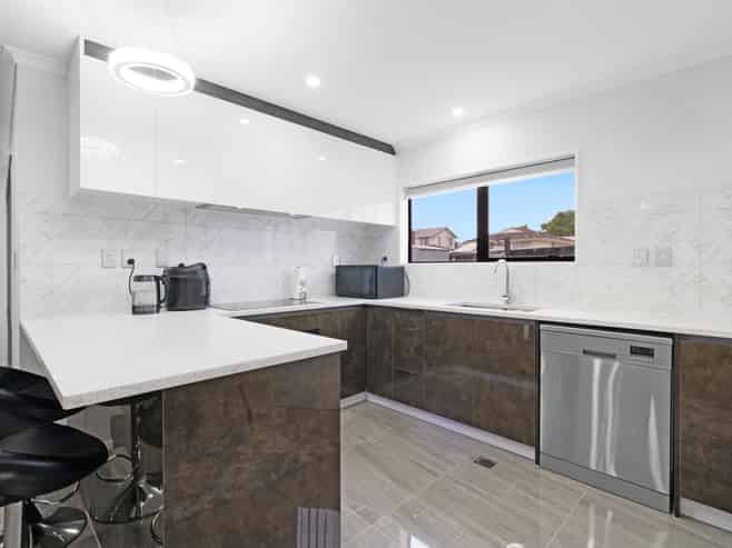 25A Leaver Place, Weymouth